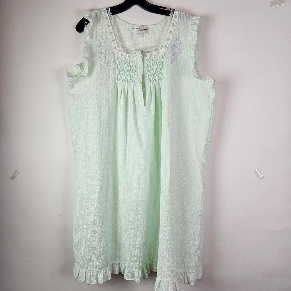 Miss Elaine Woman Mint Green Seersucker Nightgown 1X Lace Smocked Ruffle 224613X